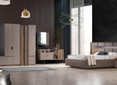 Exquisite Bedroom Set Bed 2 Bedside tables Dressing table Wardrobe new